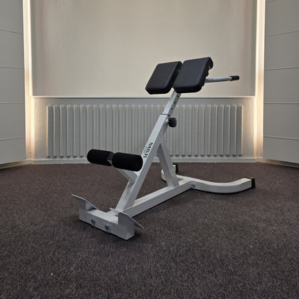 Monitoimipenkki – säädettävä Roman Chair