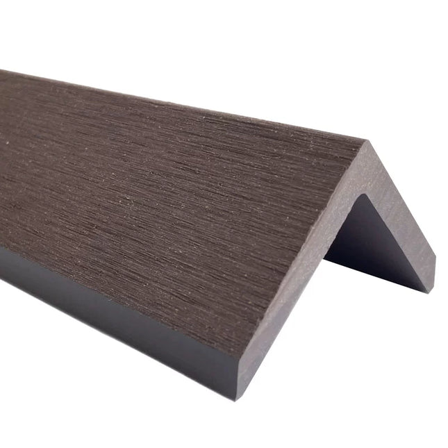 WPC L-reunalista – viimeistele terassin reunat Ruskea