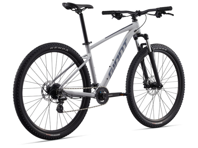 Polkupyörä GIANT Talon 3 (2022) 27,5", Hyvä harmaa (M)