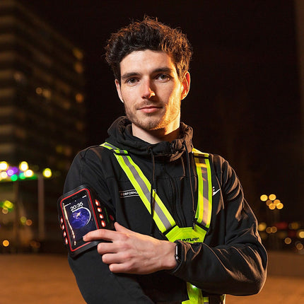 Puhelinpidike käsivarren ympärillä TUNTURI LED Puhelin Sport Käsivarsinauha, punainen