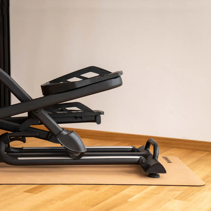 Trenažiereiden alusmatto HAMMER Suojaava lattiamatto, L (183 x 61 x 0,6 cm)