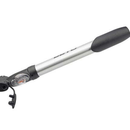 Kannettava käsipumppu Beto CLD-023G painemittarilla, 5,5 bar