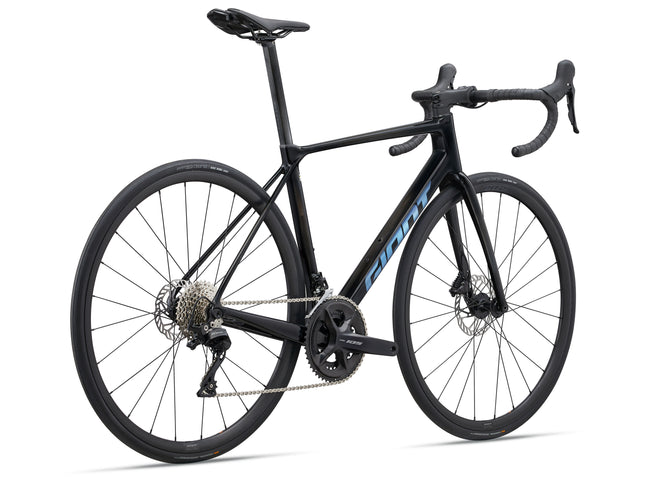 Maantiepyörä GIANT TCR Advanced 2 KOM (2025) Carbon (M)