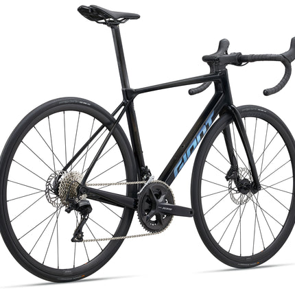 Maantiepyörä GIANT TCR Advanced 2 KOM (2025) Carbon (M/L)