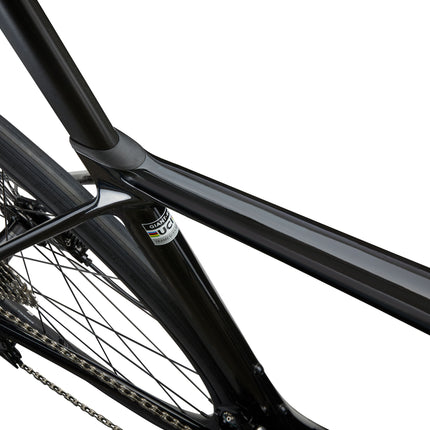 Maantiepyörä GIANT TCR Advanced 2 KOM (2025) Carbon (M/L)