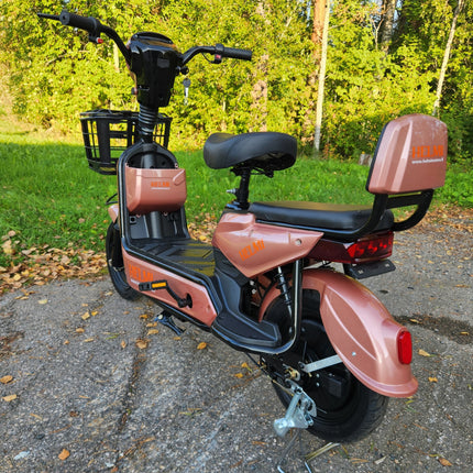 Sähköskootteri Helmi 500w –  montaväriä