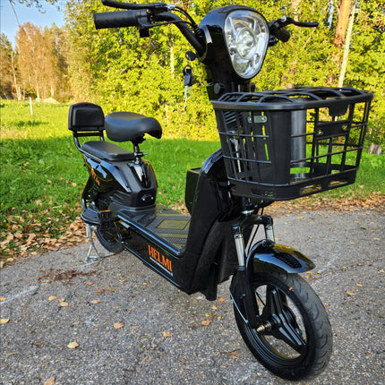 Sähköskootteri Helmi 500w –  montaväriä